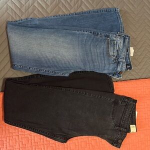 Hollister skinny jeans. 2 pairs. Good condition